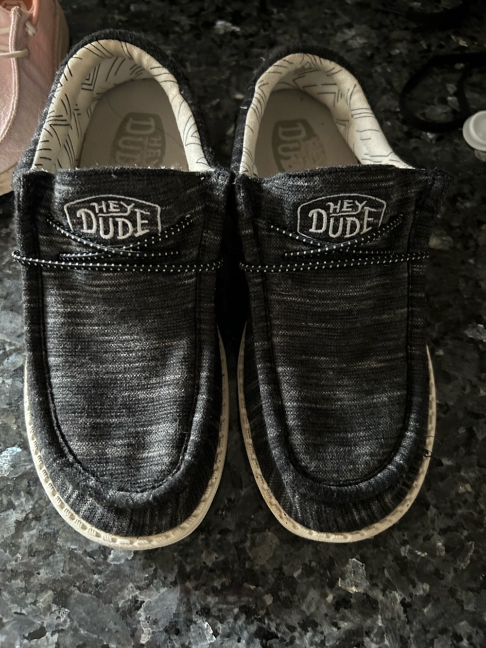 Hey Dude Wally Youth Stretch Black Charcoal Sneakers - Size J6 EUC